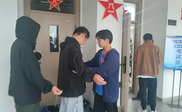理论考试入考