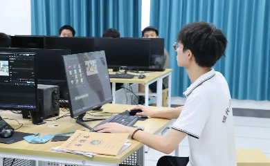 理论课程上课